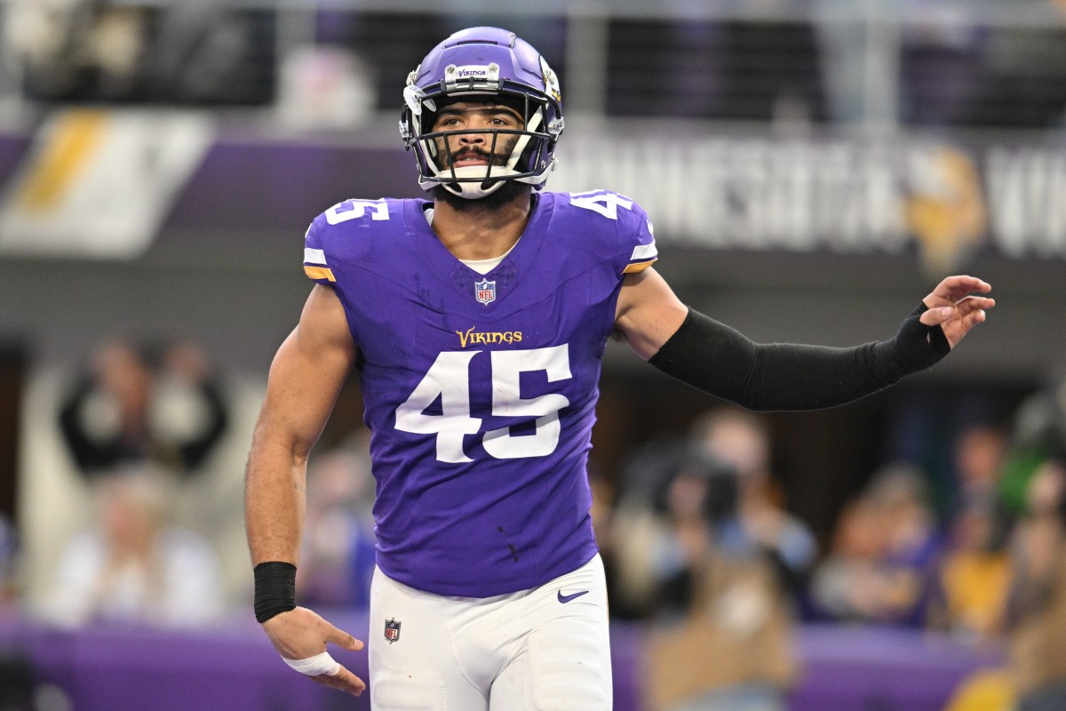 Nov 12, 2023; Minneapolis, Minnesota, USA; Minnesota Vikings linebacker Troy Dye (45) reacts late during the fourth quarter against the New Orleans Saints at U.S. Bank Stadium.